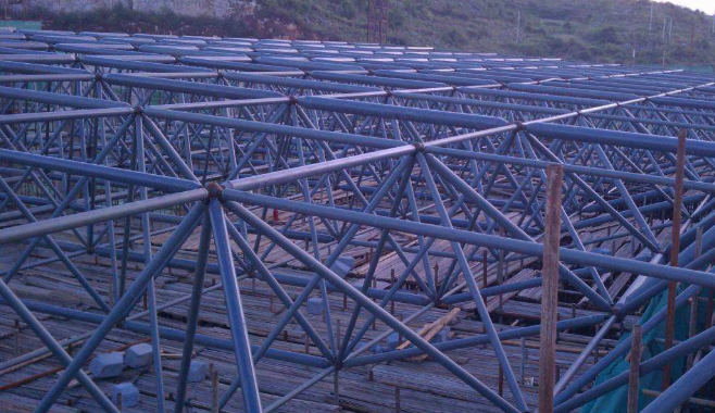 唐山概述网架加工公司对网架保温隔热的办法